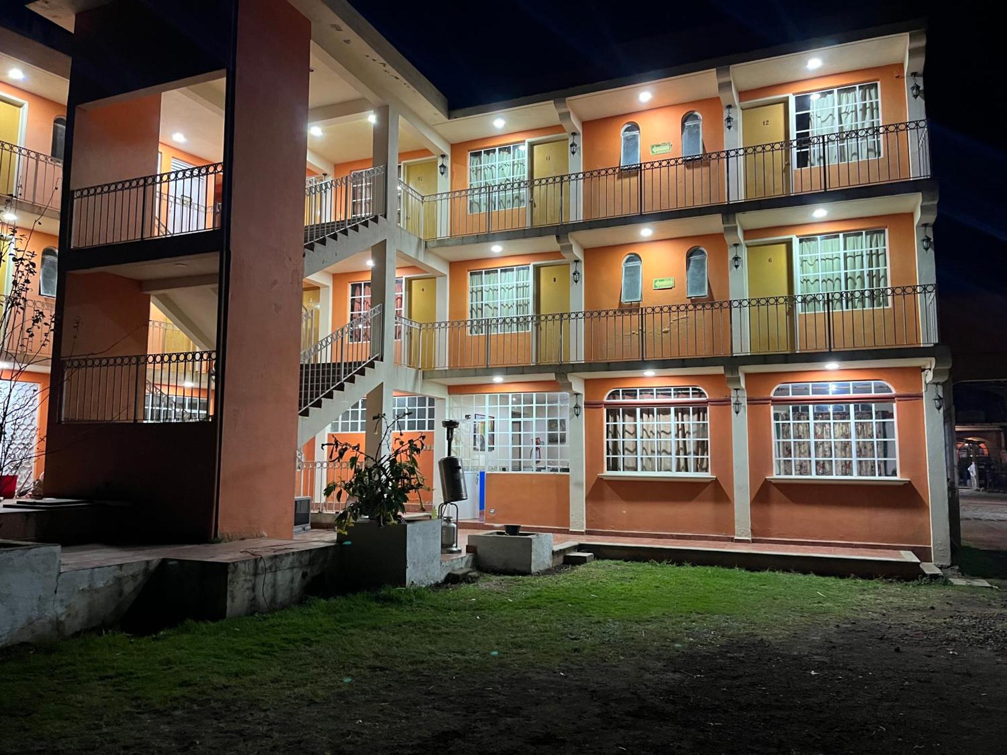 Hotel La Loma ウアスカ・デ・オカンポ エクステリア 写真